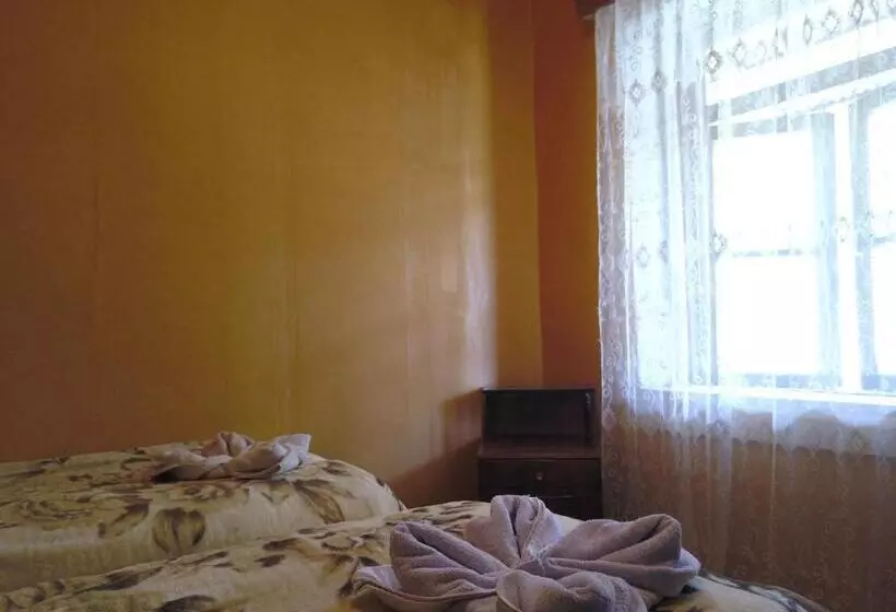 پانسیون Guest House Tengo