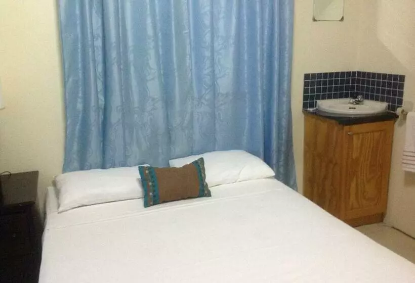 پانسیون Mitchell S Guest House