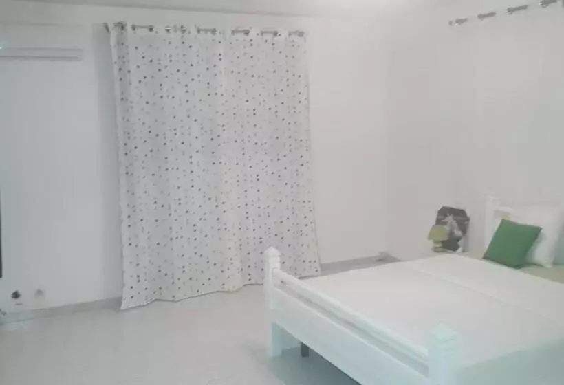 پانسیون Villa Paradis Ultime
