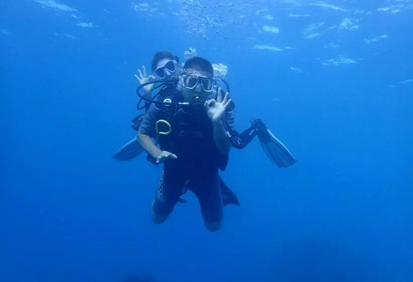 Xen Midu Hotel Addu City Maldives