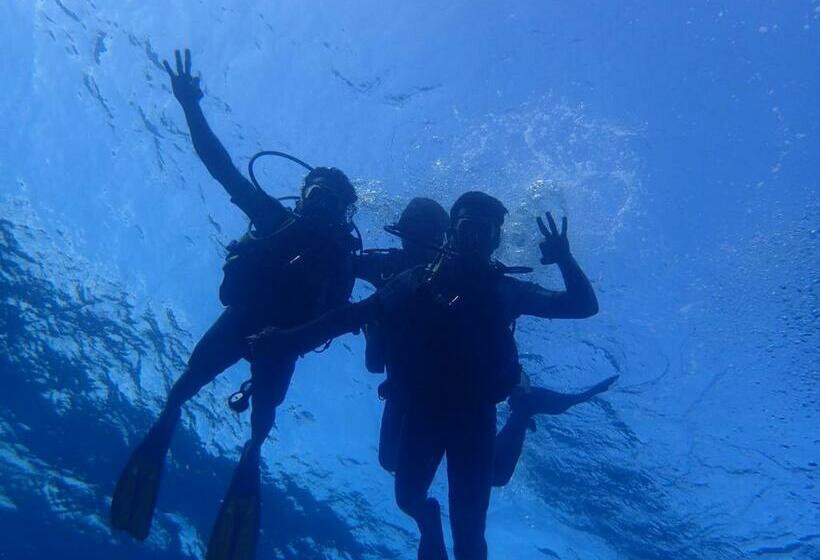 Xen Midu Hotel Addu City Maldives