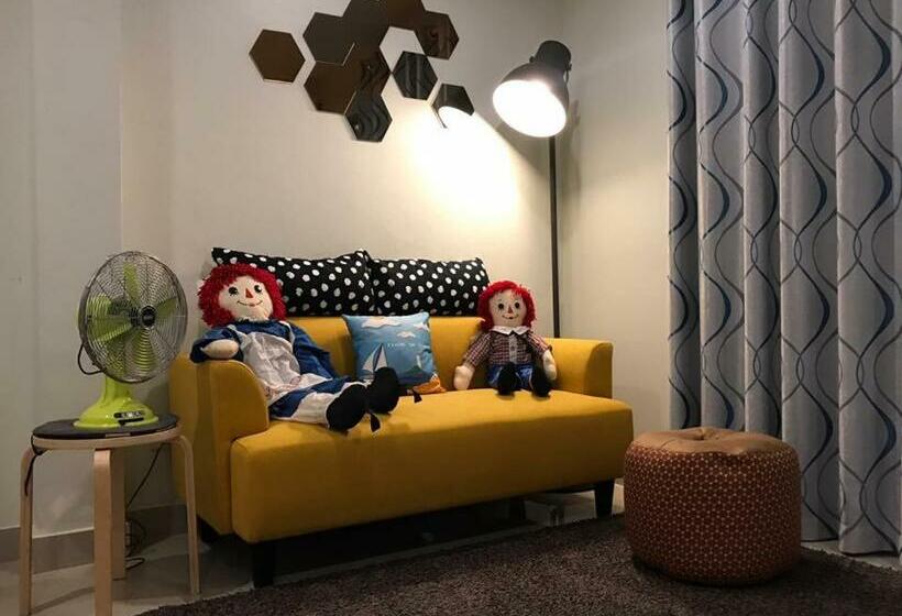 הוסטל A Title Guestel Jomtien