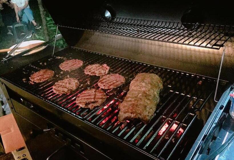 تختخواب و صبحانه 拇指園民宿