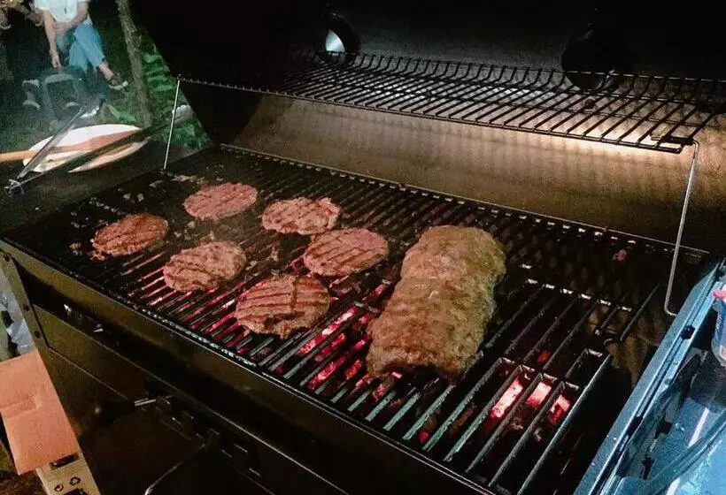 تختخواب و صبحانه 拇指園民宿