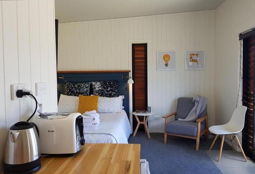 住宿加早餐  Admiral Waters