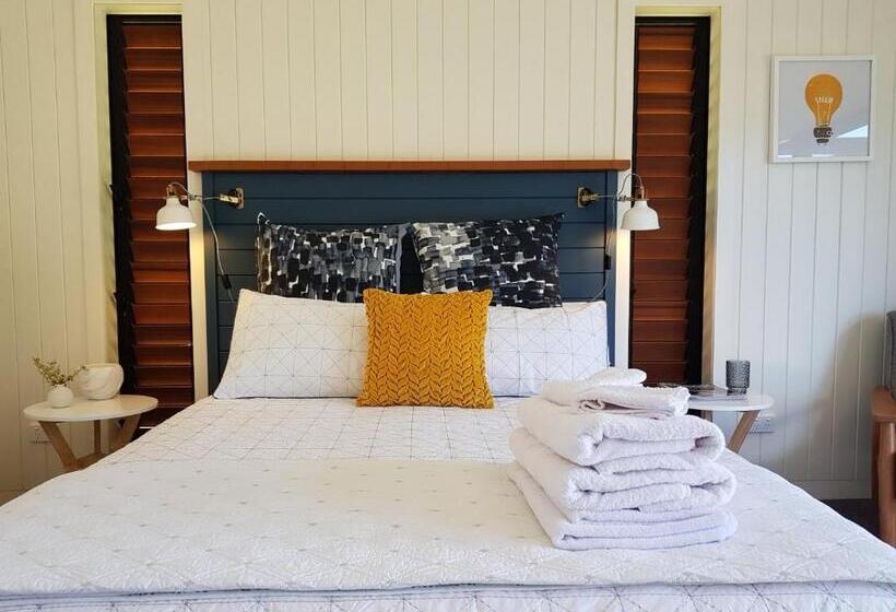 住宿加早餐  Admiral Waters