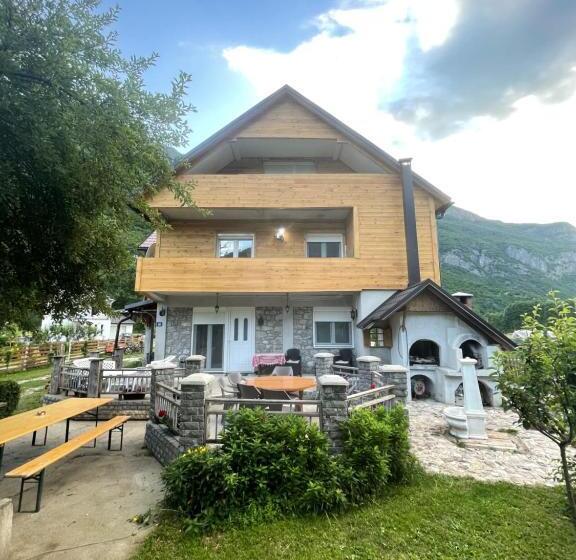 پانسیون Riverside Guesthouse