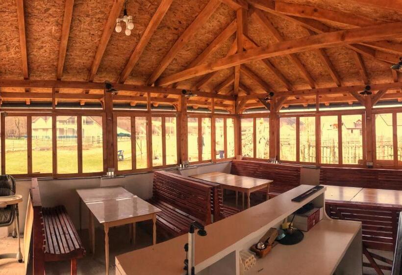 پانسیون Riverside Guesthouse