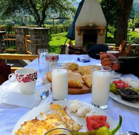 پانسیون Riverside Guesthouse