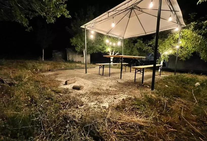 پانسیون Riverside Guesthouse