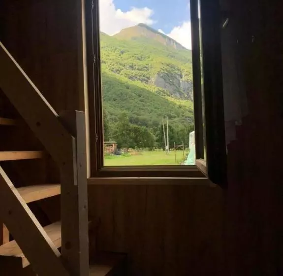 پانسیون Riverside Guesthouse