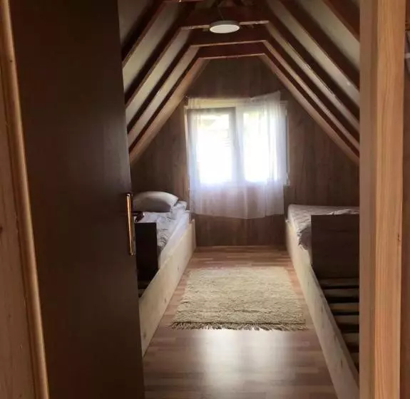 پانسیون Riverside Guesthouse