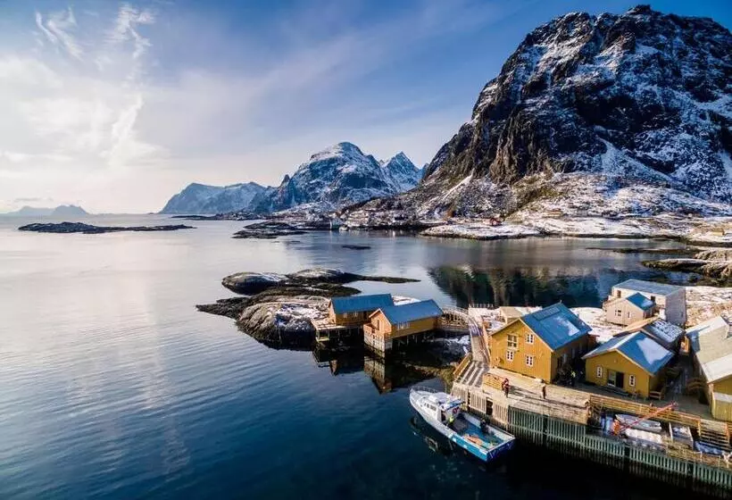 Lomakeskus Holmen Lofoten