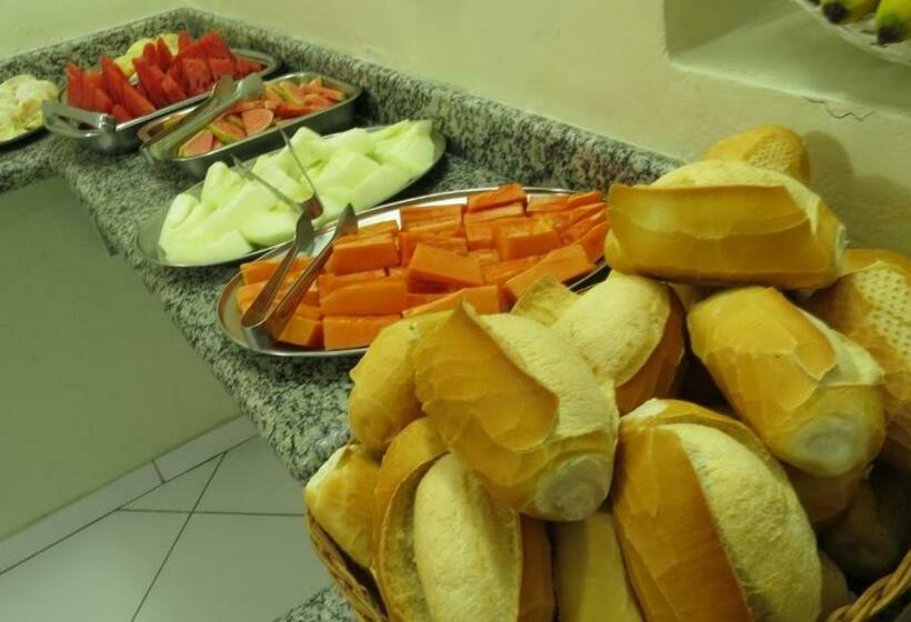 Hostel Pousada Lirio Do Vale