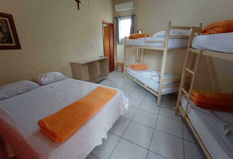 Hostel Pousada Lirio Do Vale