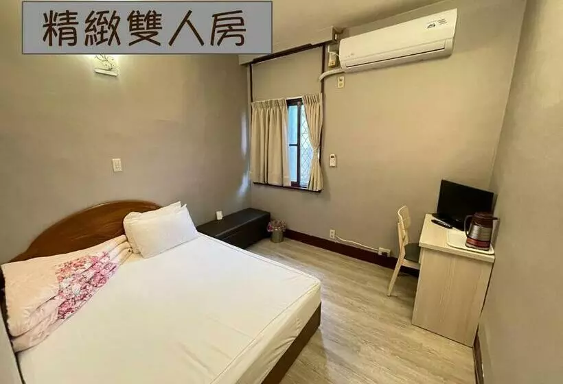 هاستل Yi Mei