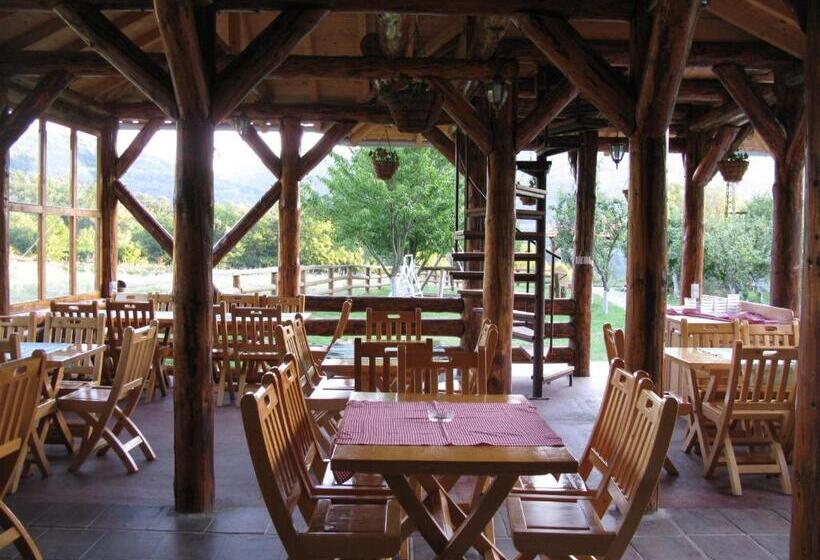 تختخواب و صبحانه Apartments Izvor Lisine