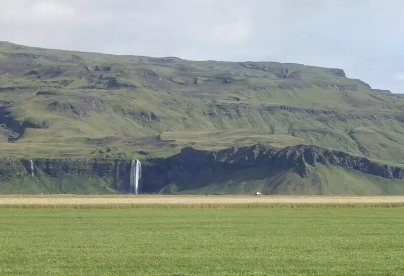 تختخواب و صبحانه Dalssel Farm Guesthouse