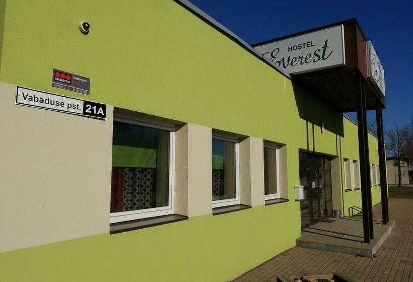 Everest Kivioli Hostel