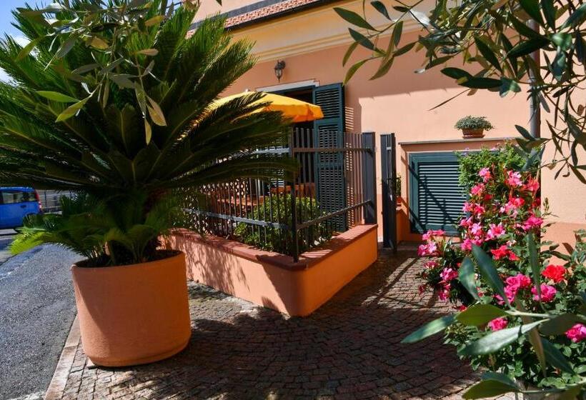 ホテル Gli Angeli Agriturismo