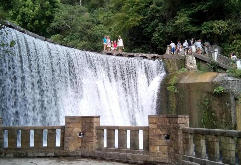 پانسیون Guest House Barhatniy Sezon