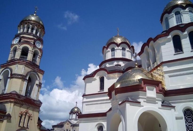 پانسیون Guest House Barhatniy Sezon