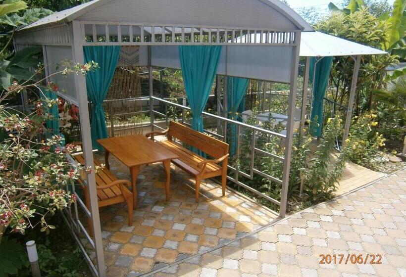 پانسیون Guest House Barhatniy Sezon