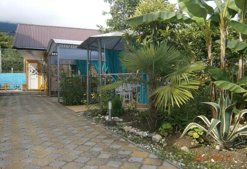 پانسیون Guest House Barhatniy Sezon