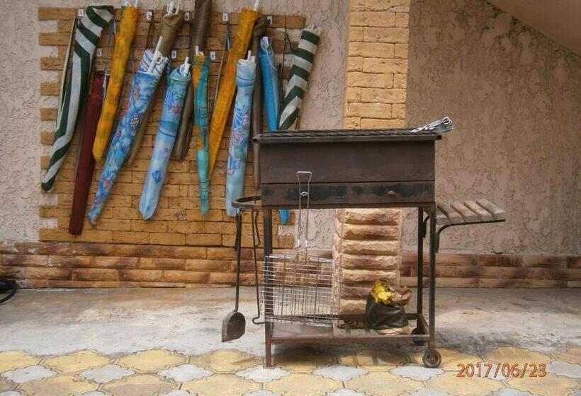 پانسیون Guest House Barhatniy Sezon