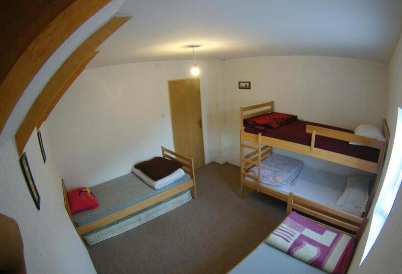 پانسیون Guesthouse Letnja Basta