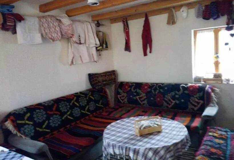 پانسیون Guesthouse Letnja Basta