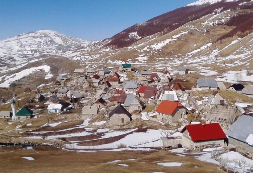 پانسیون Guesthouse Letnja Basta