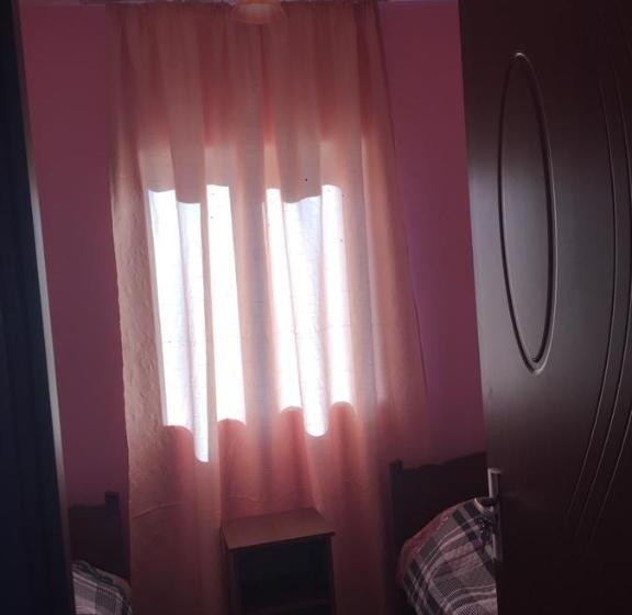 پانسیون Guesthouse Robinzon Lalkhori