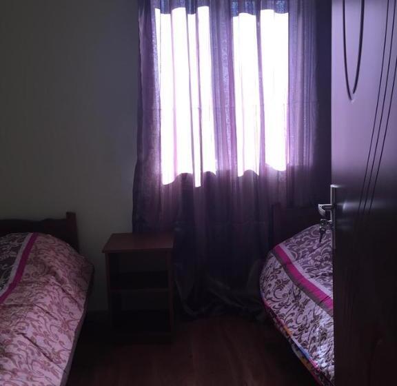 پانسیون Guesthouse Robinzon Lalkhori