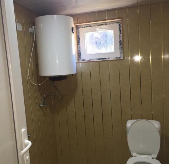 پانسیون Guesthouse Robinzon Lalkhori