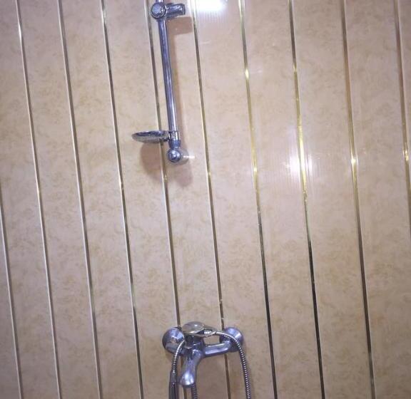 پانسیون Guesthouse Robinzon Lalkhori