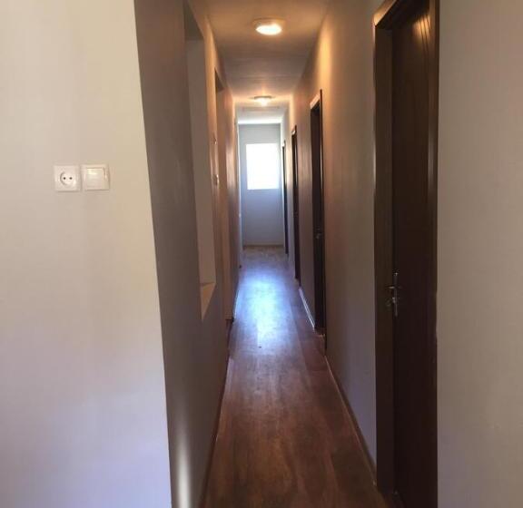 پانسیون Guesthouse Robinzon Lalkhori