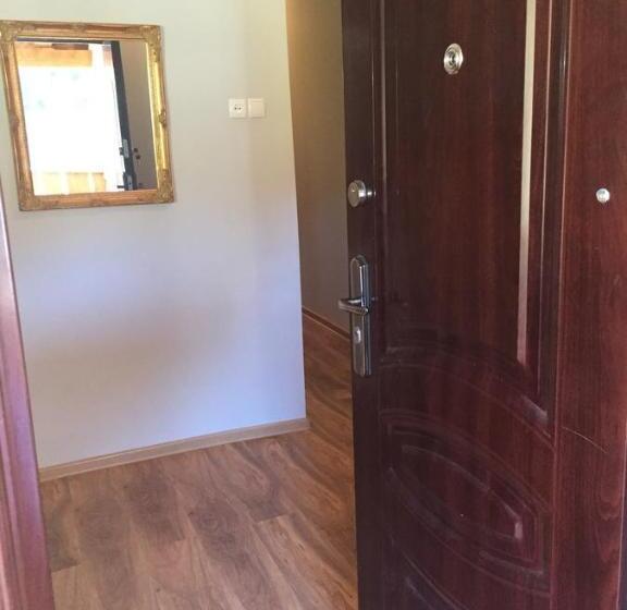 پانسیون Guesthouse Robinzon Lalkhori