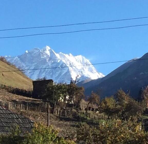 پانسیون Guesthouse Robinzon Lalkhori