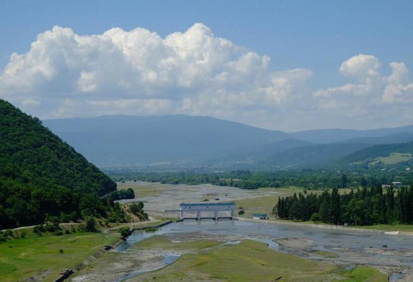 پانسیون Nazy S Guest House