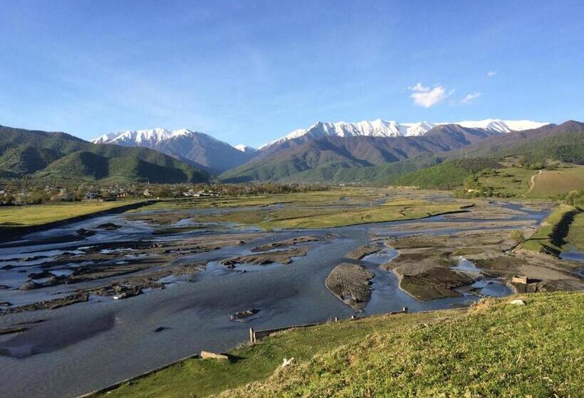 پانسیون Nazy S Guest House