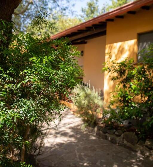 Отель Agriturismo Santa Lucia