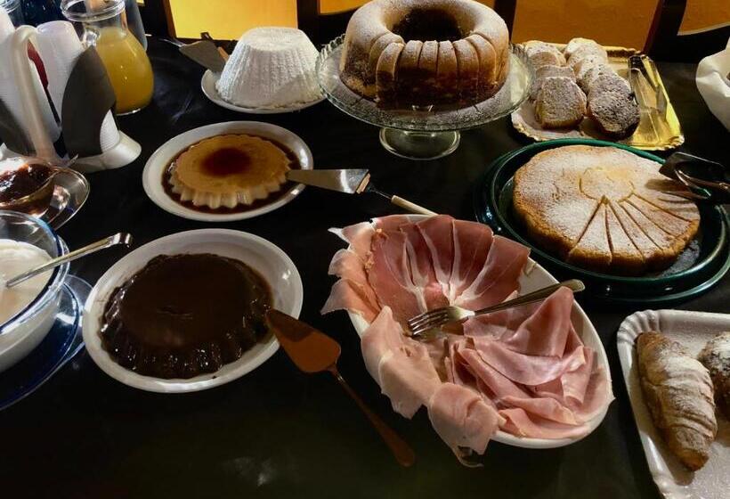 Отель Agriturismo Santa Lucia