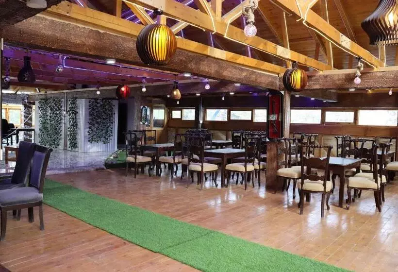 هتل Al Azeem