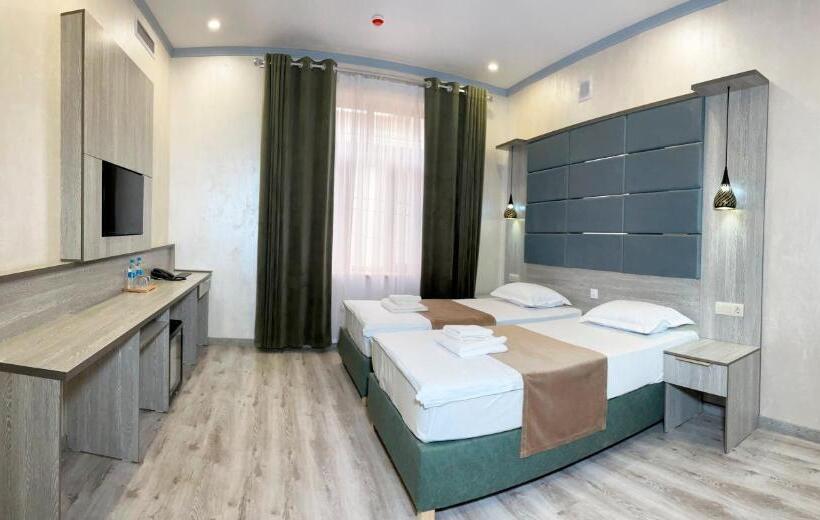 בית מלון כפרי Atrium