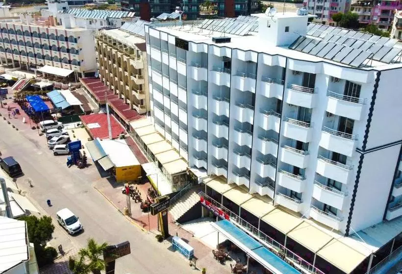 Hotelli First Class Didim