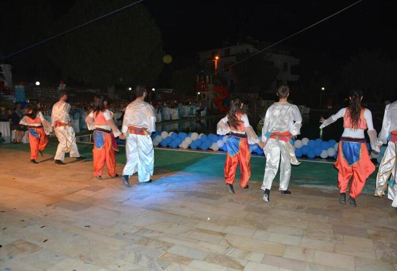 هتل First Class Didim