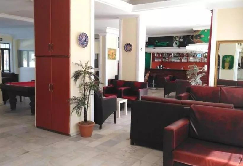 Hotelli First Class Didim