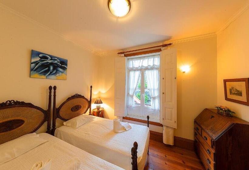 پانسیون Casa De Valdemar