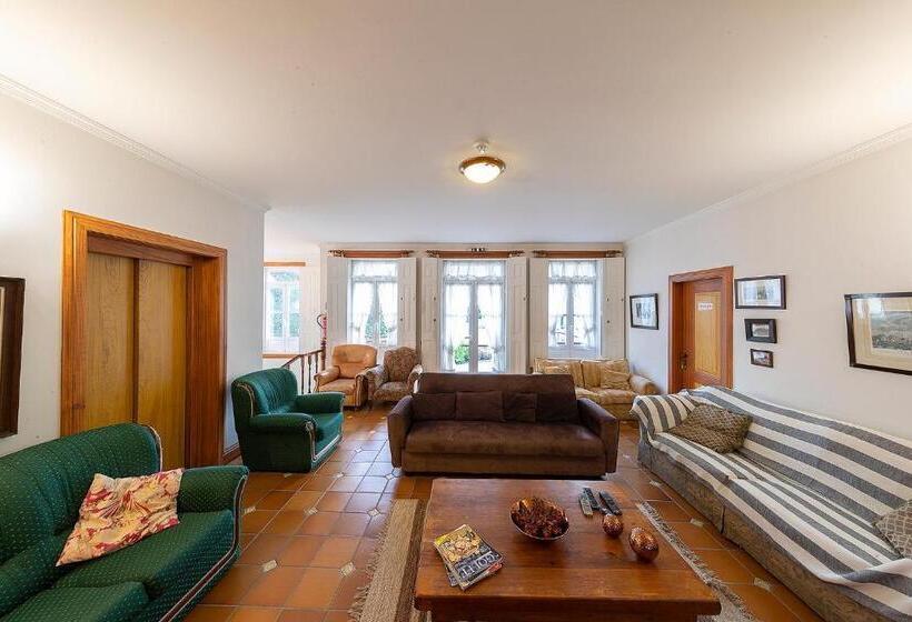 پانسیون Casa De Valdemar